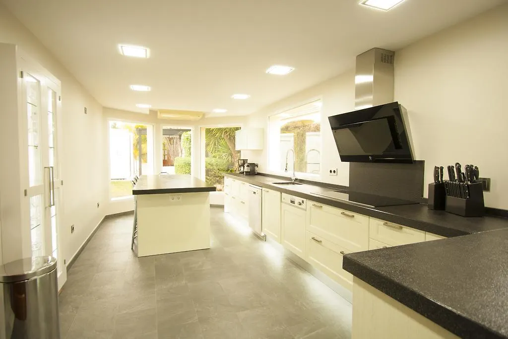 Villa Turrion Marbella 0*,